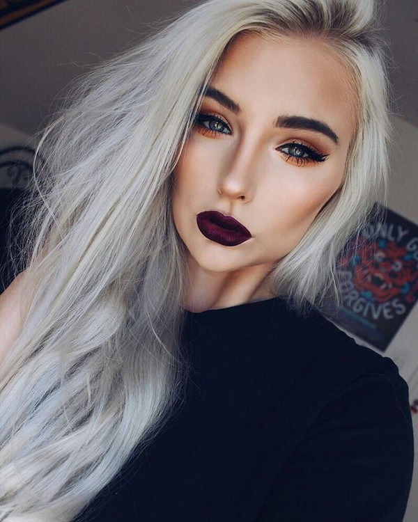 MAKEUP