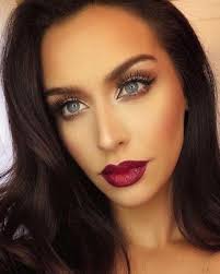MAKEUP