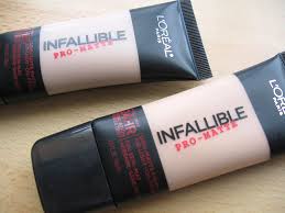 L'OREAL PARIS INFALLIBLE PRO-MATTE FOUNDATION 107 FRESH BEIGE